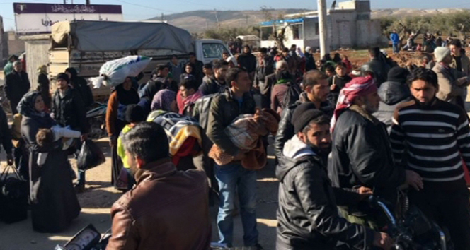 Sınıra büyük göç dalgası
