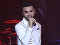 Popçu Emre Kaya dolandırıldı!