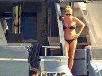 Ünlü Oyuncu Pınar Altuğ, Bodrum’da Tatiline Devam Ediyor