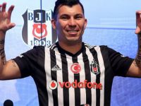 Beşiktaş, Yeni oyuncusu Medel'i Basına böyle Tanıttı