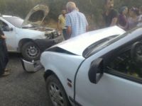 Malatya'da İki Otomobil Kafa Kafaya Çarpıştı: 5 Yaralı