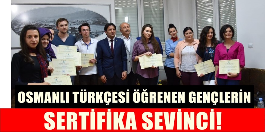 ÜSKÜP YUNUS EMRE ENSTİTÜSÜ'NDEN SERTİFİKA DAĞITIM TÖRENİ