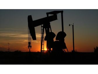 Rusya Petrol Üretiminde Suudi Arabistan'ı Geçti