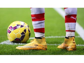 Dünyaca Ünlü Yıldız Futbolcunun Kovid-19 Testi Pozitif Çıktı