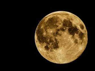 NASA Ay'da Su Üretmenin Formülünü Buldu