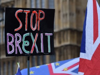 Brexit'i İptal Dilekçesine 2 Milyon 500 Bin İmza