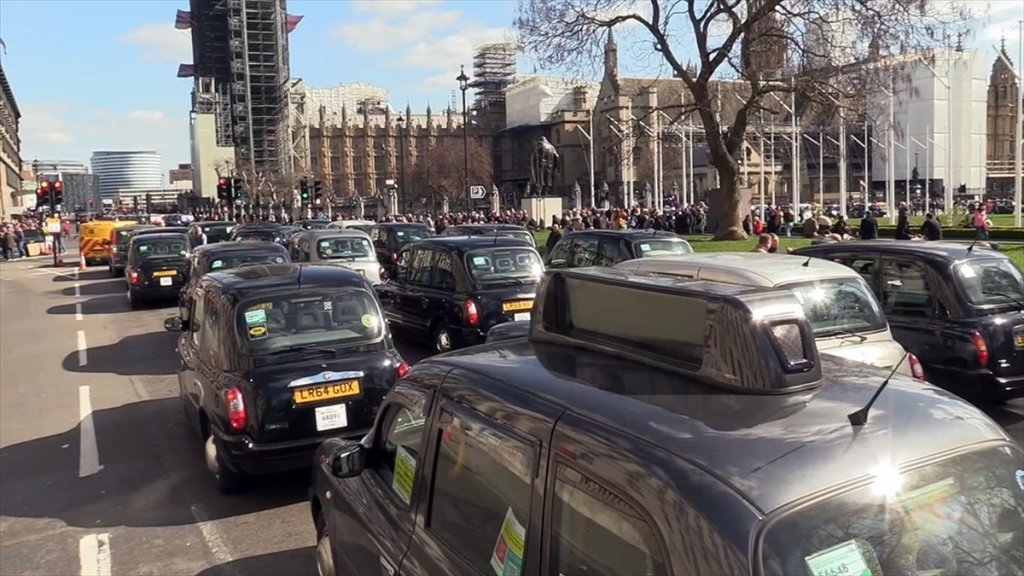 Londra'nın Taksicilerinden Brexit İsyanı