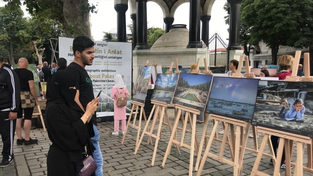 'Bana Benim Ülkemden, Filistin'den Bahset' Fotoğraf Sergisi Açıldı