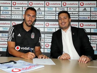 İspanyol Futbolcu Victor Ruiz Beşiktaş'a 3 Yıllık İmza Attı