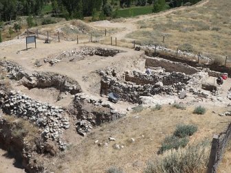 Porsuk-Zeyve Höyük'te Roma Dönemine Ait Yaşam Alanı Bulundu