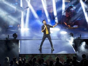 Ünlü Şarkıcı Tarkan Harbiye'de Hayranlarıyla Bir Araya Gelecek