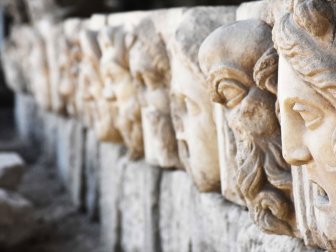 2 Bin 200 Yıllık 17 Mask Gün Yüzüne Çıkarıldı
