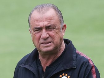 Galatasaray Teknik Direktörü Fatih Terim'in Cezası 3 Maça Düşürüldü