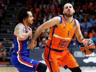 Anadolu Efes İspanya'da Kazandı