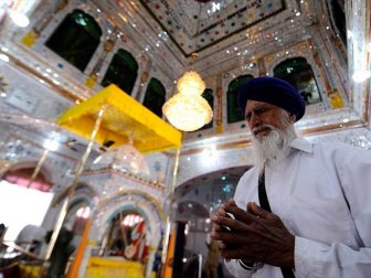 Pakistan'daki Cemaatsiz Sih Tapınakları Müslümanlarca Korunuyor