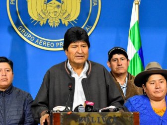 Bolivya Devlet Başkanı Morales'in İstifasına Tepkiler Sürüyor