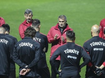 A Milli Futbol Takımı İzlanda Maçı Hazırlıklarını Tamamladı