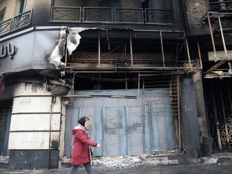 İran'daki Gösterilerde 15 Polis Yaralandı, 30 Kişi Gözaltına Alındı