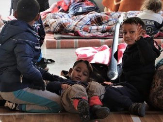 Arnavutluk'ta Evleri Hasar Gören Depremzedeler Kosova'ya Getirildi