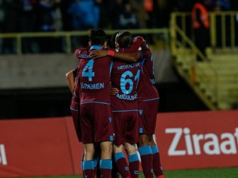 Trabzonspor Kupada Altay'ı 2-1 Mağlup Etti
