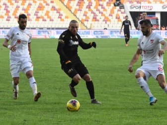 Demir Grup Sivasspor Liderliğini Sürdürdü