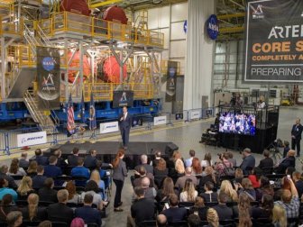 NASA Ay Görevinde Kullanılacak Roket Platformunu Görücüye Çıkardı