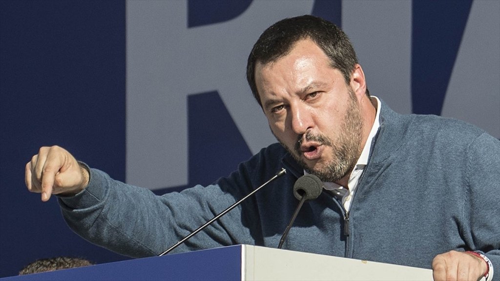 Düzensiz Göçmenleri Gemiden İndirmeyen Salvini'nin Yargılanmasının Önü Açıldı
