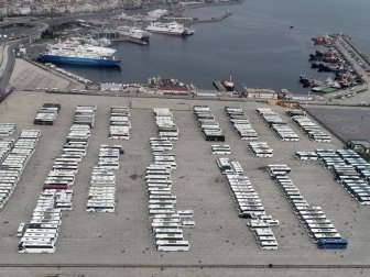 Seferleri Durdurulan Otobüsler Yenikapı Miting Alanı'nı Doldurdu