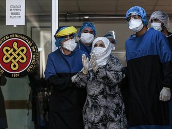 93 Yaşında Yeni Tip Koronavirüsü Yenen Hasta Taburcu Oldu
