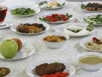 Ramazan Dengeli ve Planlı Beslenmeyle Sağlığa Değer Katıyor