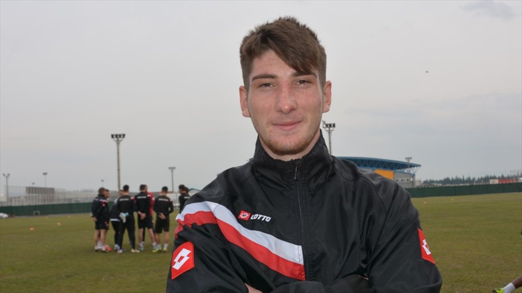 Trabzonspor'da yeni transfer! Sözleşmeyi resmen imzaladılar