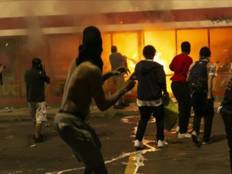 Minneapolis'teki Protestoları Haberleştiren CNN Ekibi, Canlı Yayında Gözaltına Alındı