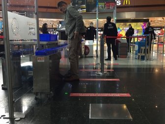 İki Metrelik Sosyal Mesafe Yeni Tip Koronavirüsün Bulaşma Riskine Karşı Daha Etkili