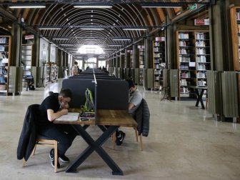 Kütüphaneler Kapılarını Yeniden Açtı