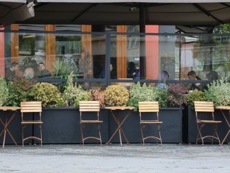 Avrupa Ülkelerinden Bazıları Koronavirüs Önlemlerini Geri Getiriyor