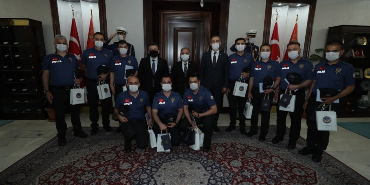 Türk Polisi Sırbistan'da Sıla Yolu İçin görev yapacak