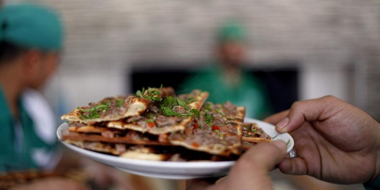 Adı Konya ile Özdeşleşen Lezzet: Etli Ekmek
