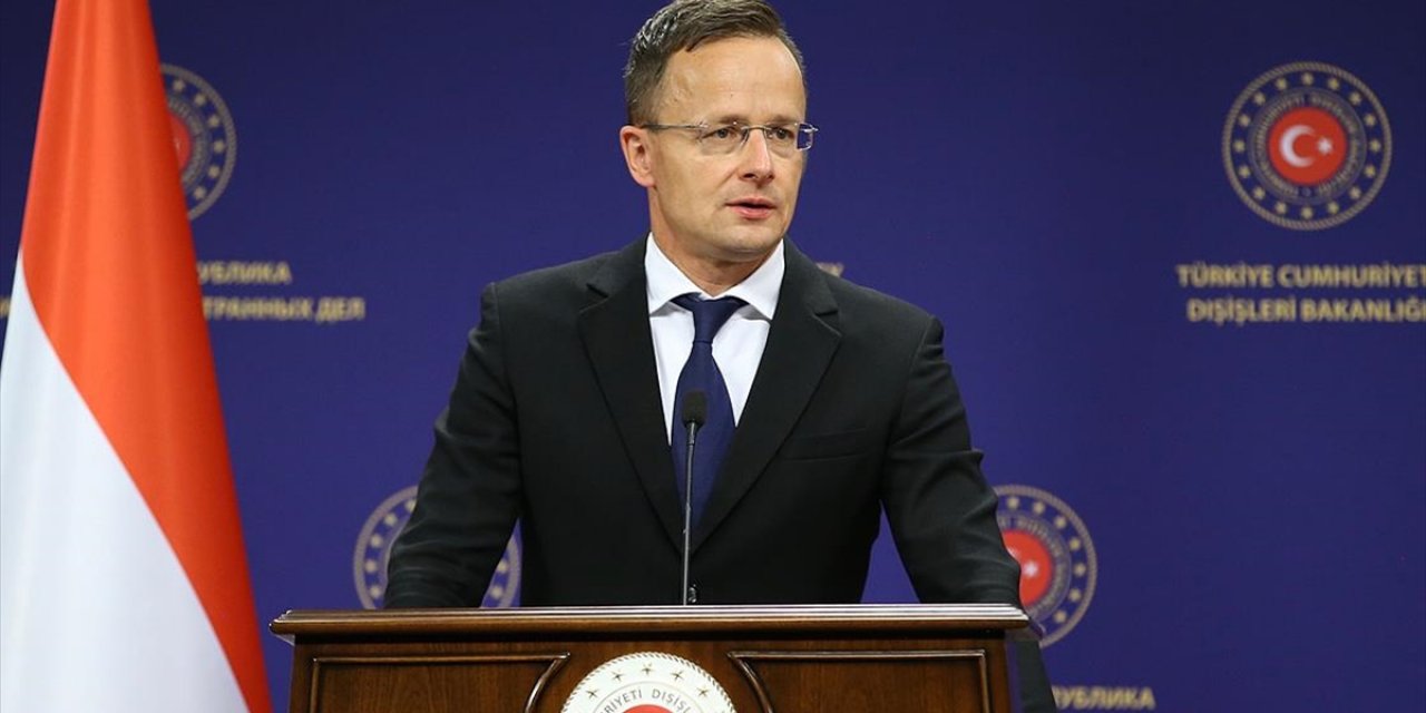 Macar Bakan Szijjarto: 'AB'nin Menfaati Türkiye ile Sıkı Bir İş Birliği Yapmasıdır'