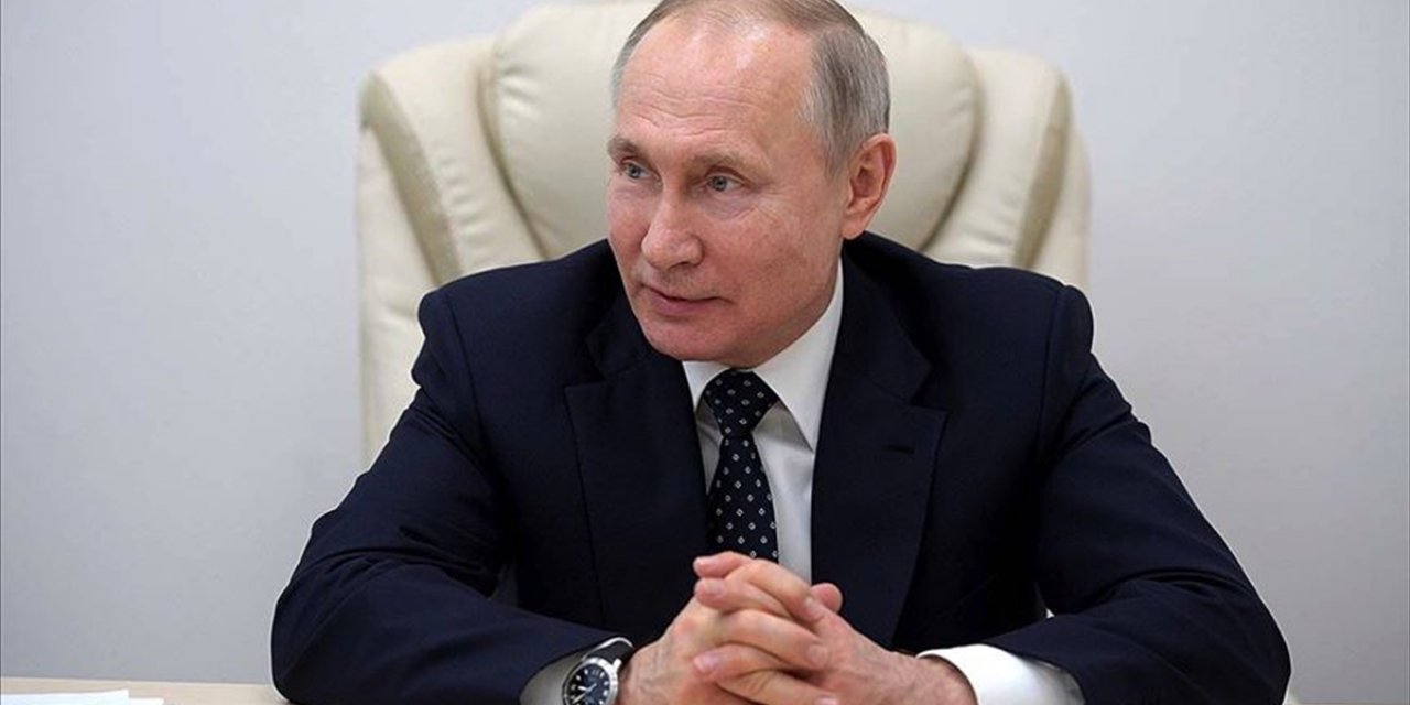 Putin’e 2036'ya Kadar Başkanlık Yolunu Açan Oylamadan 'Yüzde 77,92 Evet'