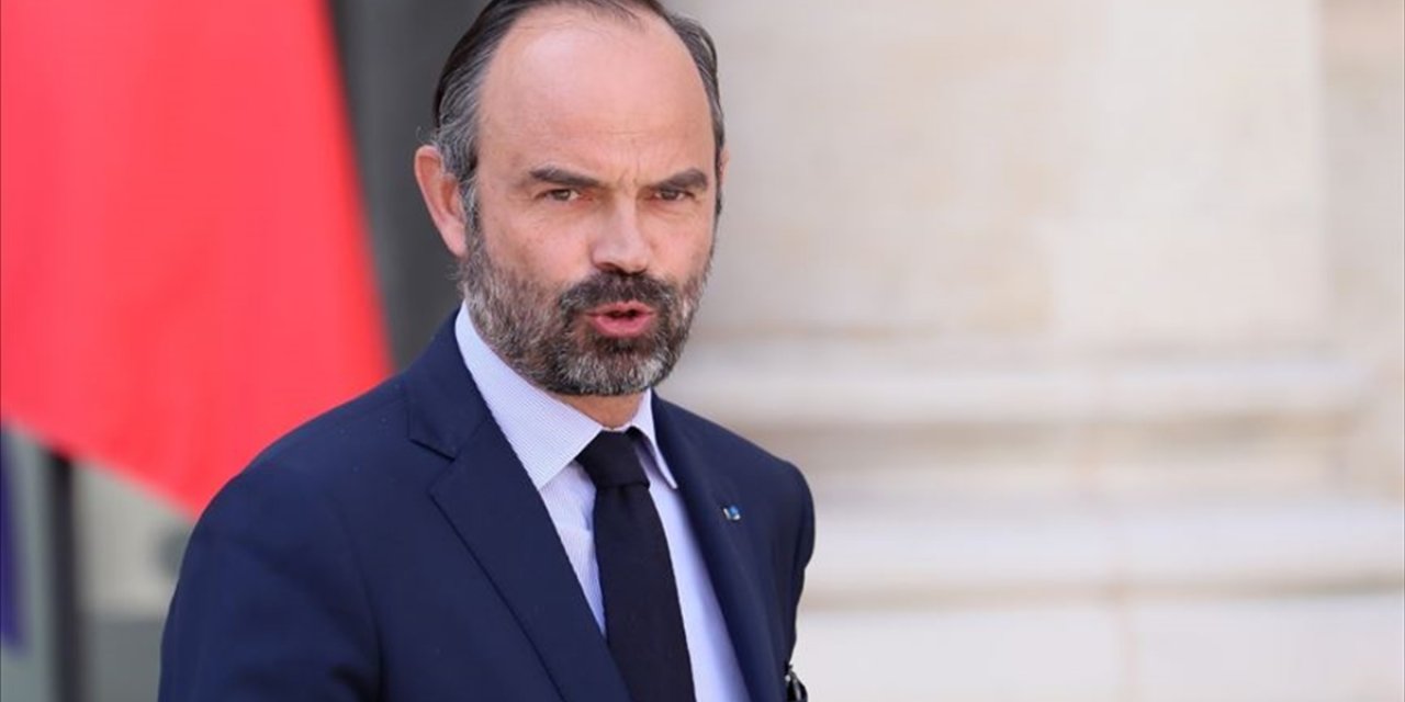 Fransa Başbakanı Edouard Philippe İstifa Etti