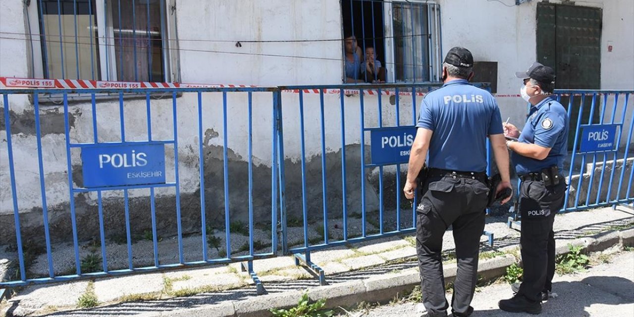 Eskişehir'de "Pilav Günü" Sonrası 10 Evde Karantina Uygulaması Başlatıldı