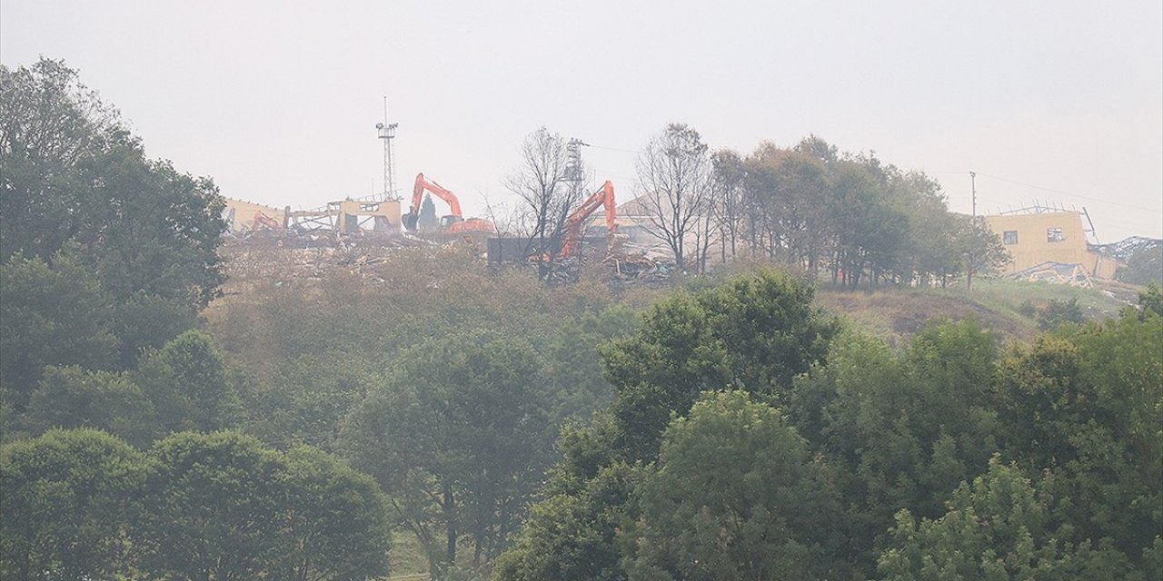 Sakarya'da İtfaiye Ekiplerinin Soğutma Çalışmaları Devam Ediyor