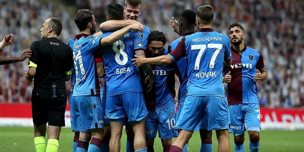 Bordo-Mavili Takımın Yenilgisiz Günleri Sürüyor
