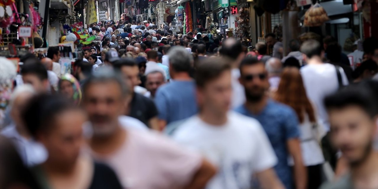 Dünya Nüfusu 2100 Yılında 11 Milyarı Geçebilir