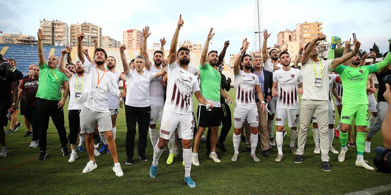 Adanaspor'u 2-1 Yenen Hatayspor Süper Lig'e Çıkmayı Garantiledi