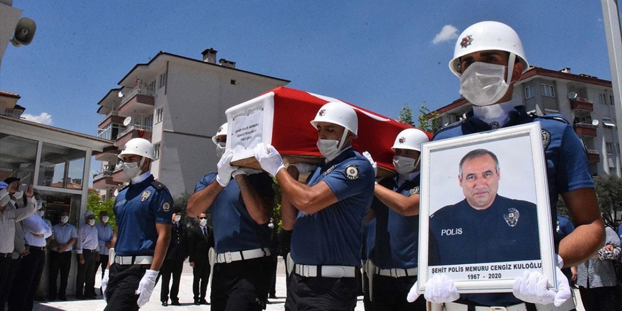 Geçirdiği Trafik Kazasında Şehit Olan Polis Memuru Cengiz Kuloğlu Son Yolculuğuna Uğurlandı