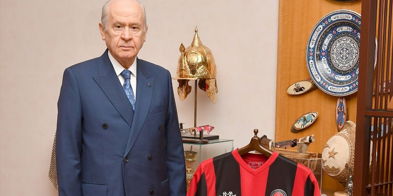 Bahçeli, 1 Temmuz'da Ara Verdiği Sosyal Medya Paylaşımlarına Başladı
