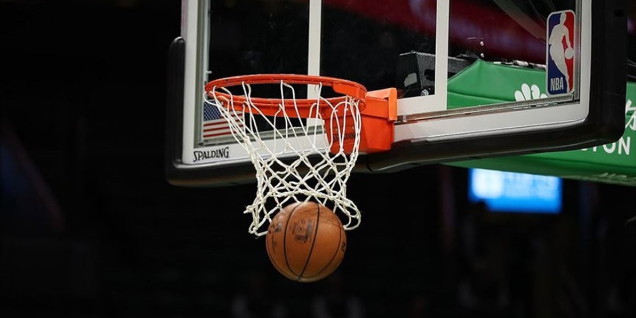 NBA'de Los Angeles Lakers Batı Konferansı Liderliğini Garantiledi