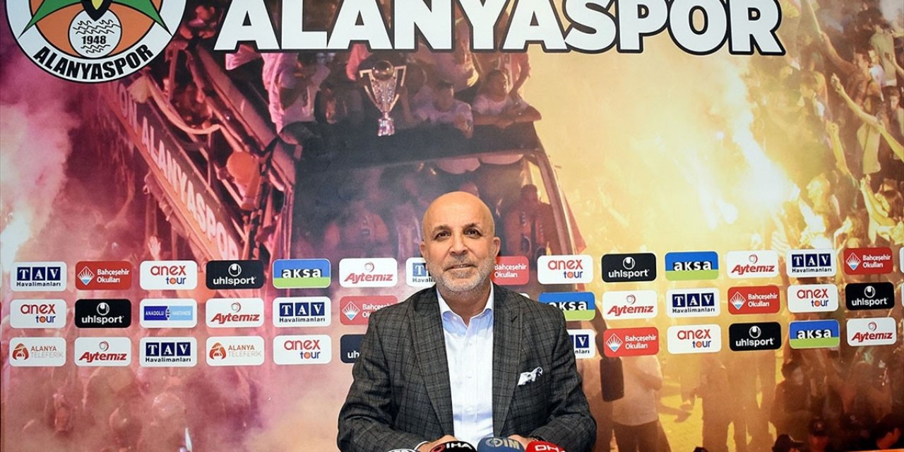 Kayyum Eşiğinden Dönen Alanyaspor'un Avrupa Kupalarına Uzanan Yolculuğu