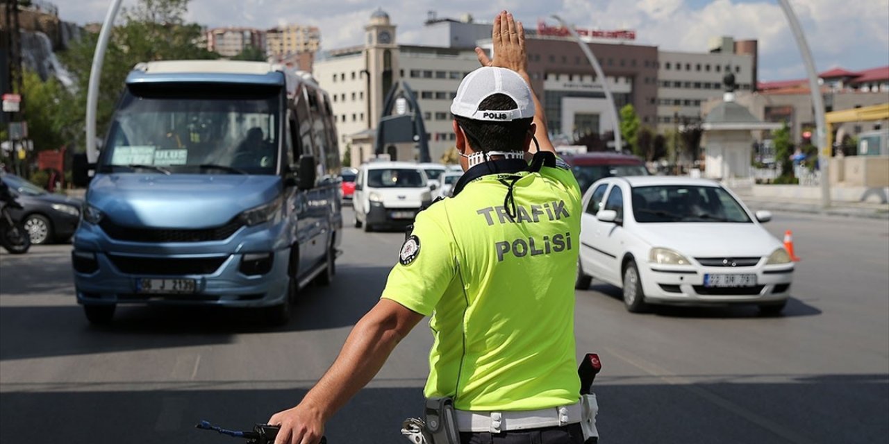 İçişleri Bakanlığınca Yarın Türkiye Genelinde En Kapsamlı Kovid-19 Denetimi Yapılacak